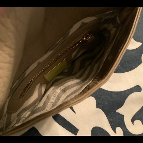 Clutch - Picture 4 of 4